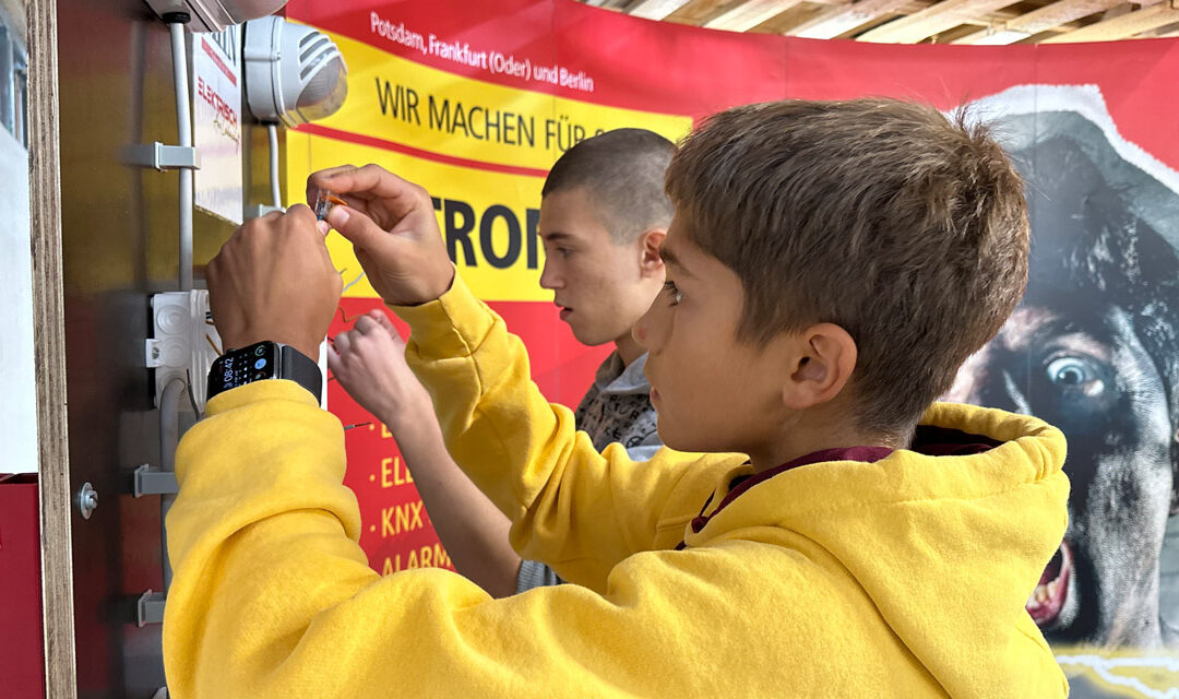 Lehrberufeschau des Handwerks Frankfurt (Oder) im ÜAZ am 5. Oktober 2023