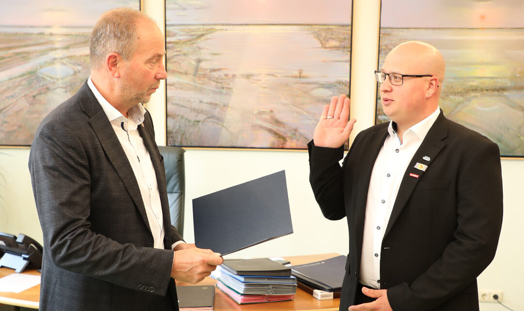 Zwei neue Sachverständige für das Handwerk vereidigt