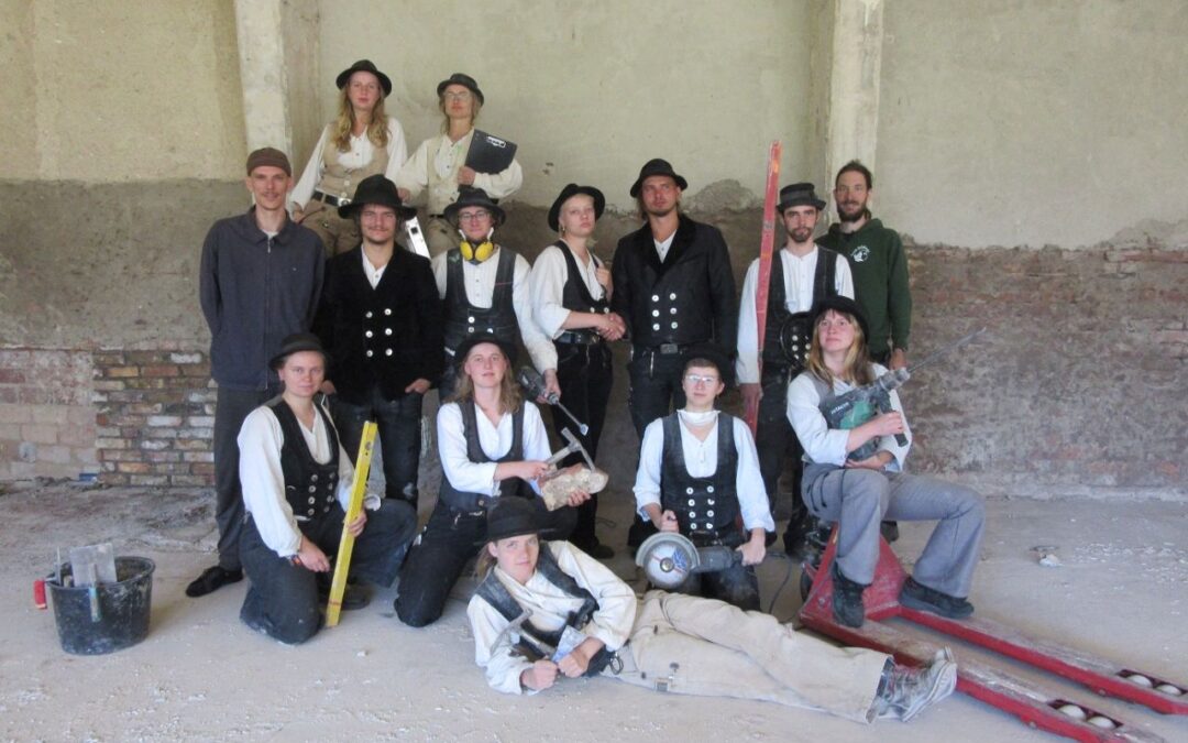 Wanderschaft und Sommerbaustelle der Wandergesellinnen und Wandergesellen